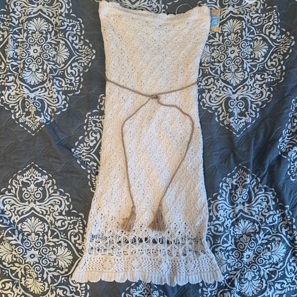 Knit sleeveless dress with adorable tassels